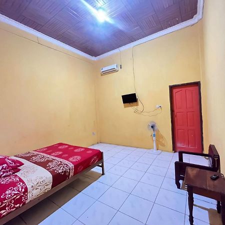 Hotel Malibu Baubau Bagian luar foto