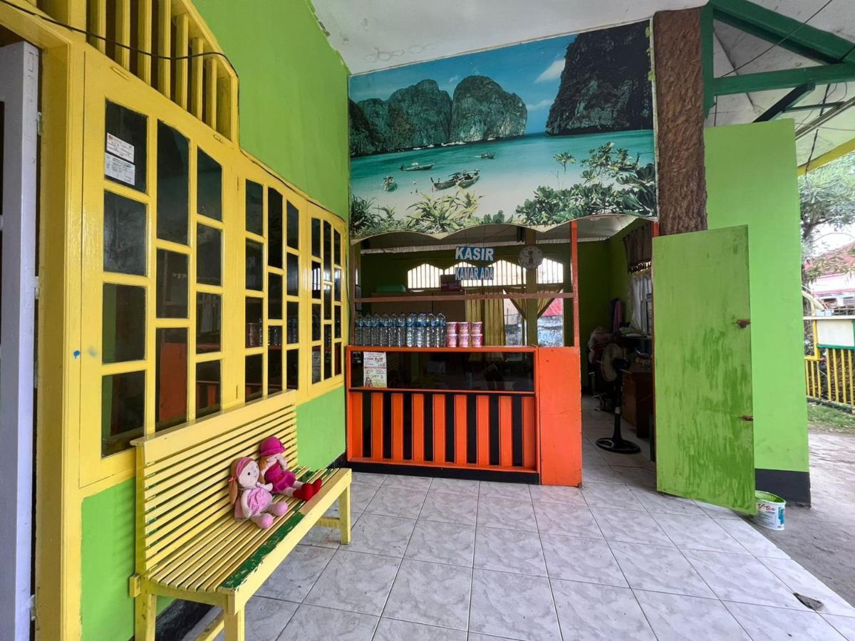 Hotel Malibu Baubau Bagian luar foto
